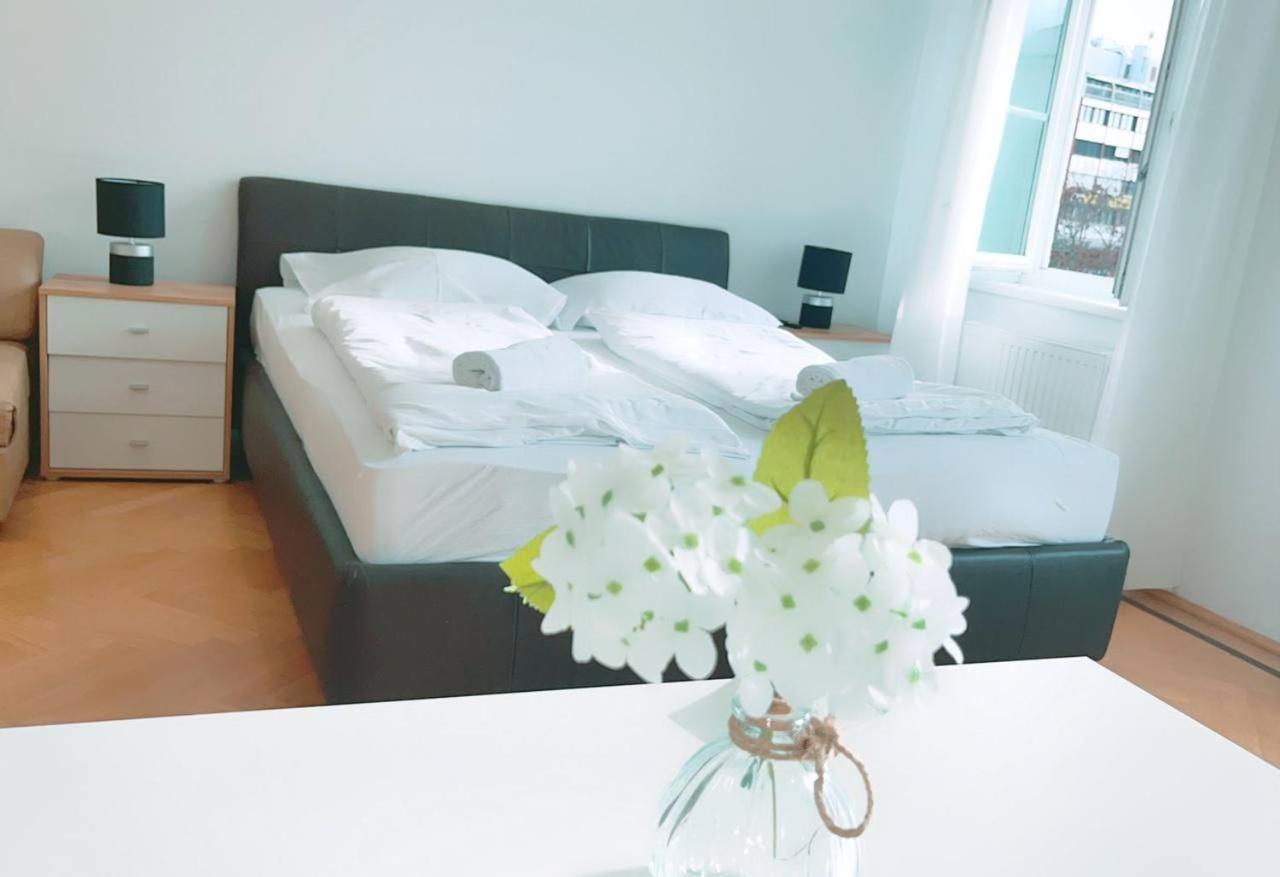 Deluxe Rooms In Keplerplatz Vienne Extérieur photo