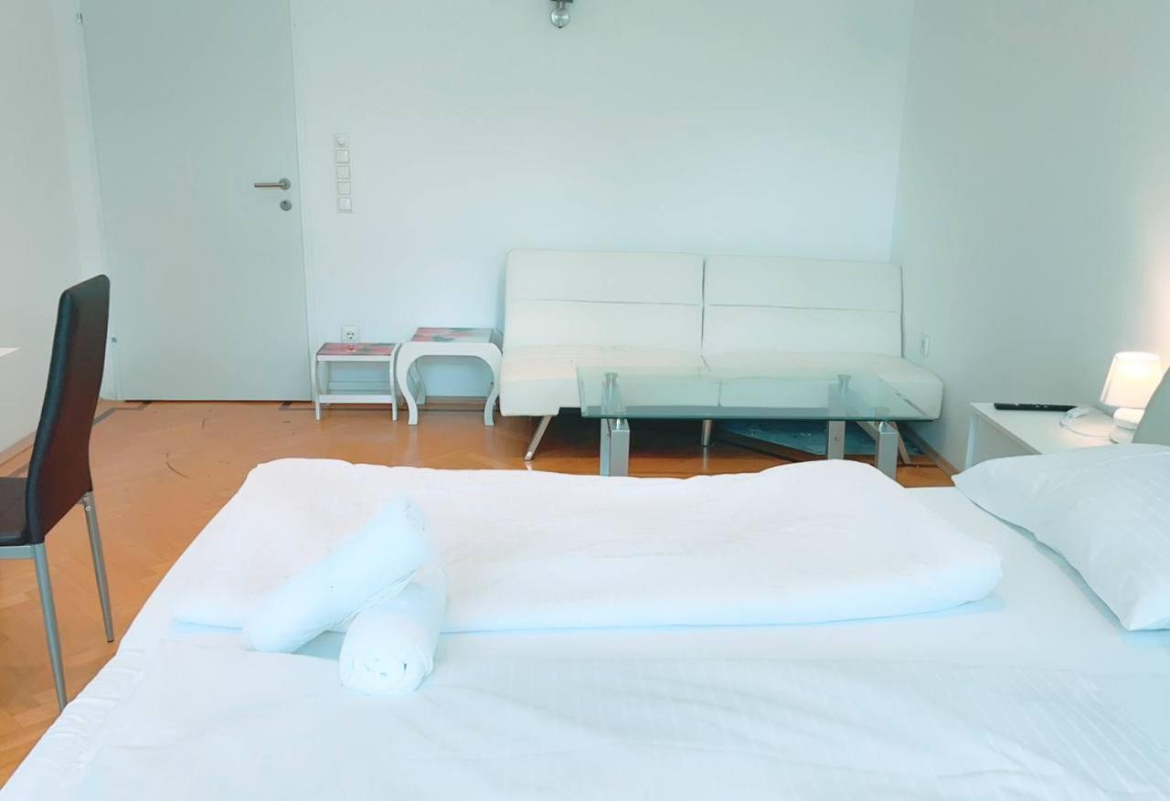 Deluxe Rooms In Keplerplatz Vienne Extérieur photo